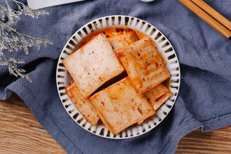 麻辣鱼豆腐实拍摄影图