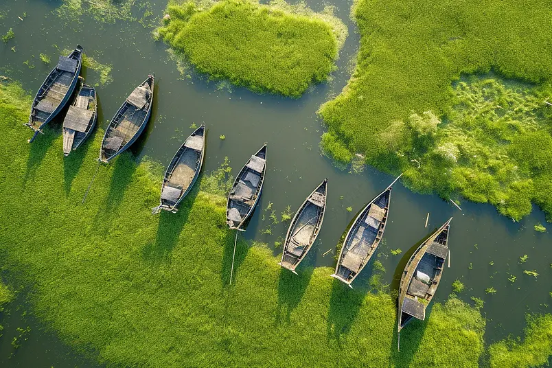 夏天苏州太湖航拍渔船