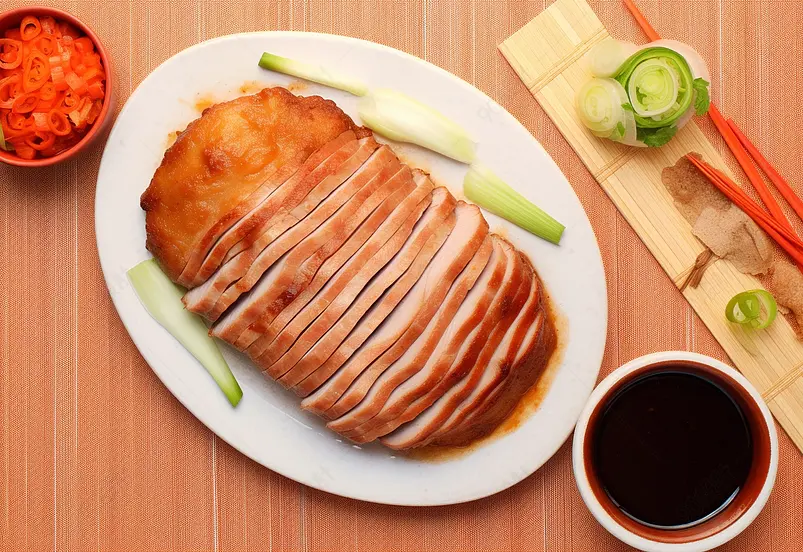地方特产烤鸭肉美味食材静物摄影图