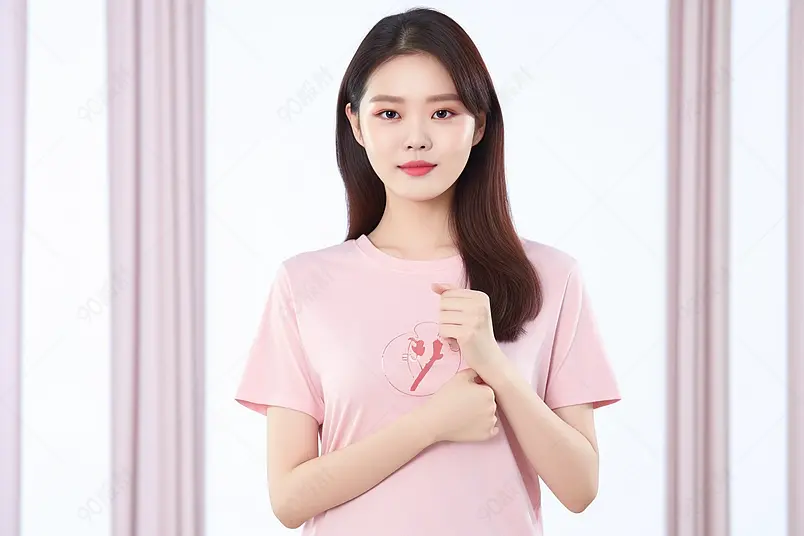 粉色T短袖衣服美丽年轻女性