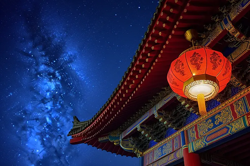 屋檐下挂饰红色灯笼喜庆中国红摄影实拍