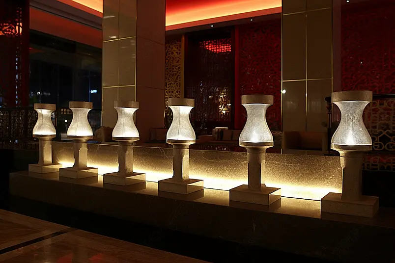 豪华的五星级大酒店扶栏灯光艺术设计