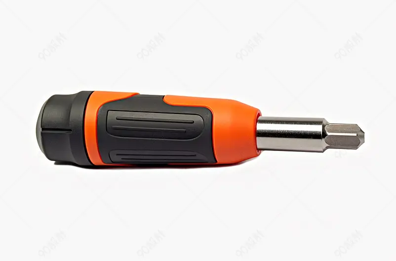 一把螺丝刀，黑色，红色，金属十字头，白色背景