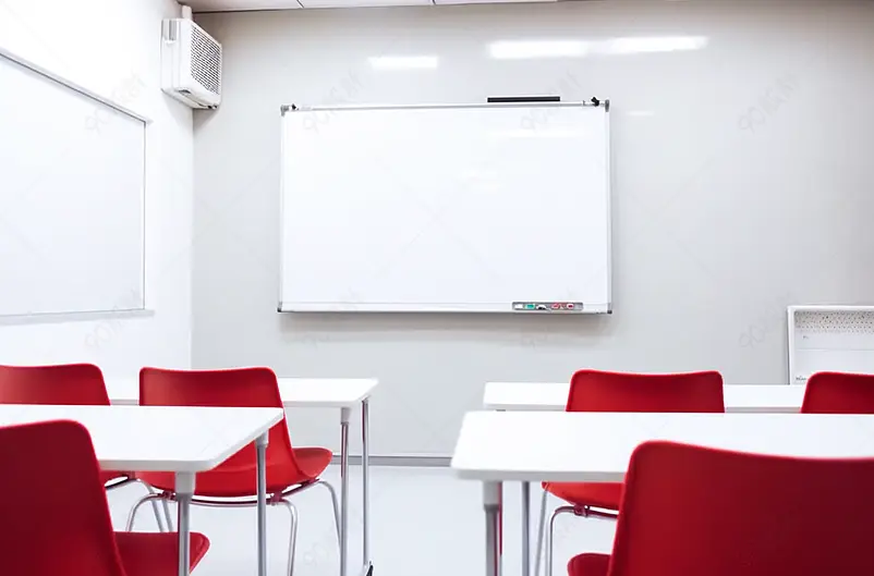 红色椅子白色桌子会议室开会摄影实拍