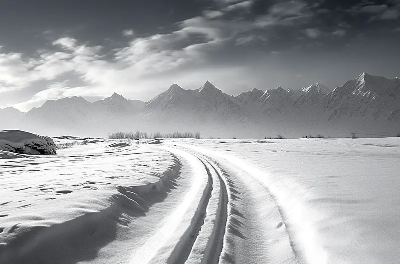 雪山道路