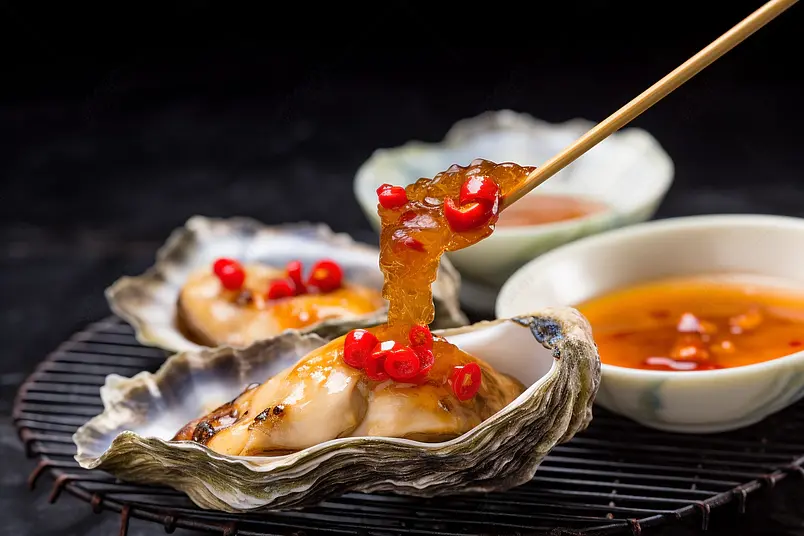 肥美的生蚝肉蘸料高清图片清晰摄影图食物美食